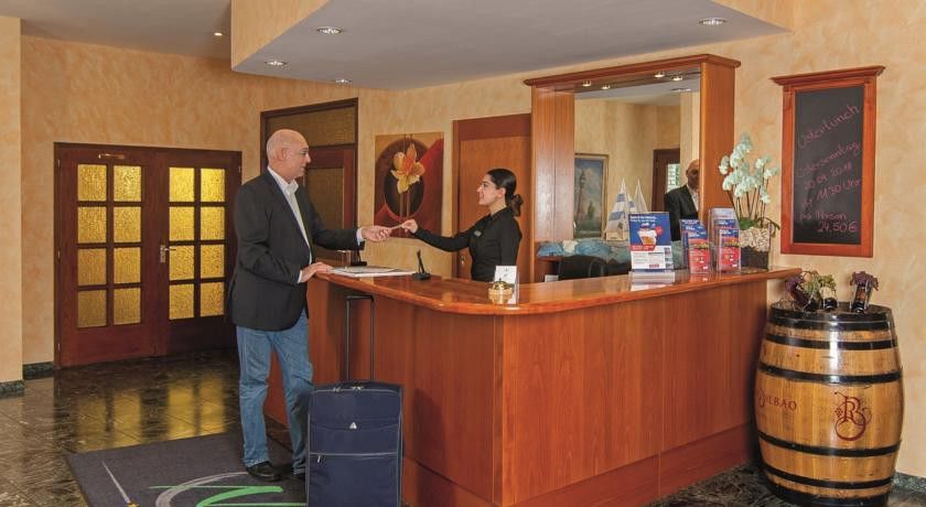 Itm Hotel Deutsches Haus Hamburg Bagian luar foto